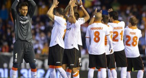 Diego Alves tackar publiken