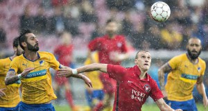 Sergio (APOEL) mot Pusic (Midtjylland)